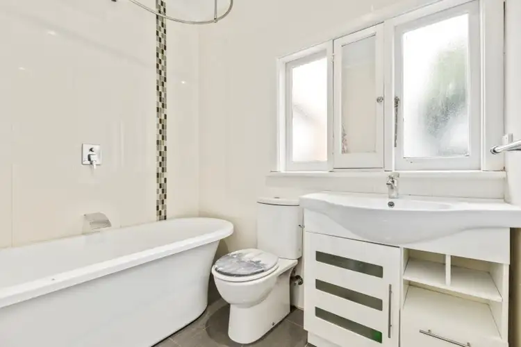 Sixth view of Homely unit listing, 1/30 Elora Road, Oakleigh South VIC 3167