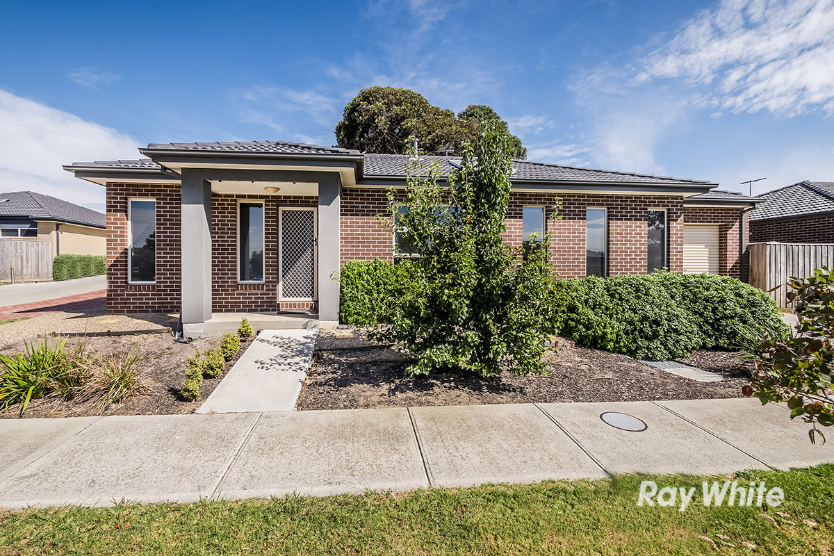 1/37-39 Valencia Circuit, Cranbourne VIC 3977