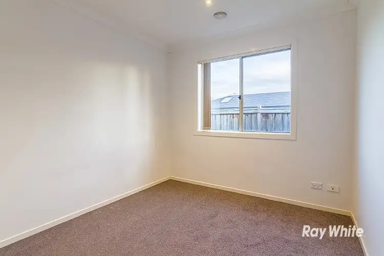 Fifth view of Homely house listing, 2 Islington Avenue, Cranbourne North VIC 3977