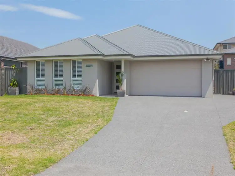 20 Oimara Street, Fern Bay NSW 2295