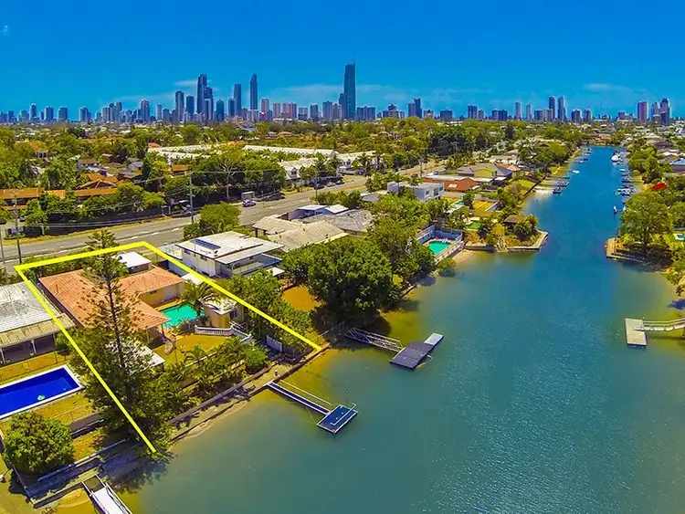 116 Salerno Street, Isle Of Capri QLD 4217