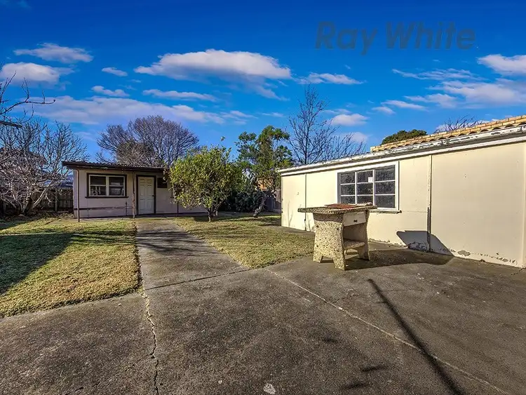 Seventh view of Homely house listing, 48 Millawa Avenue, St Albans VIC 3021