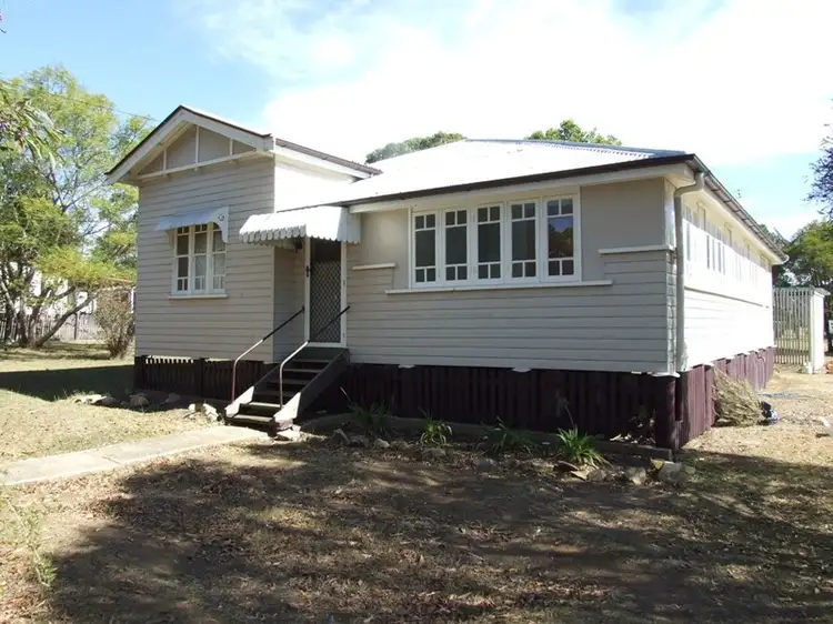 33 Andrews Road, Crows Nest QLD 4355