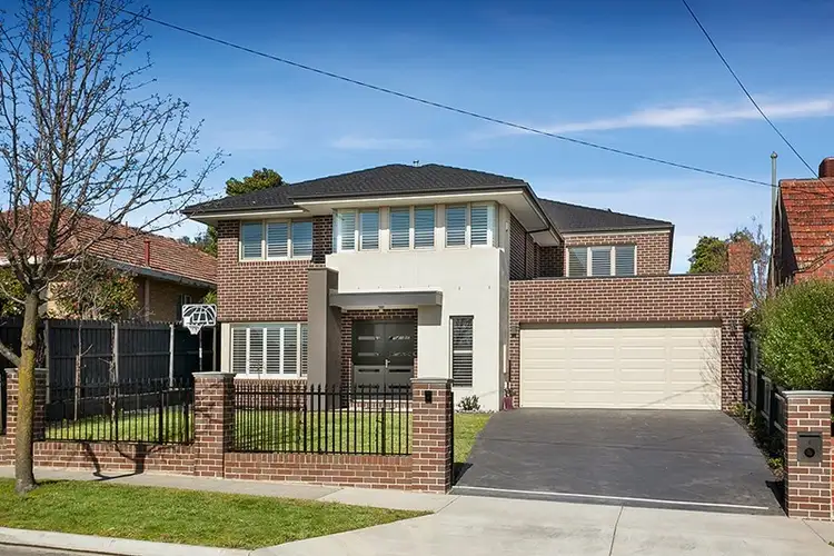 4 Iris Street, Burwood VIC 3125