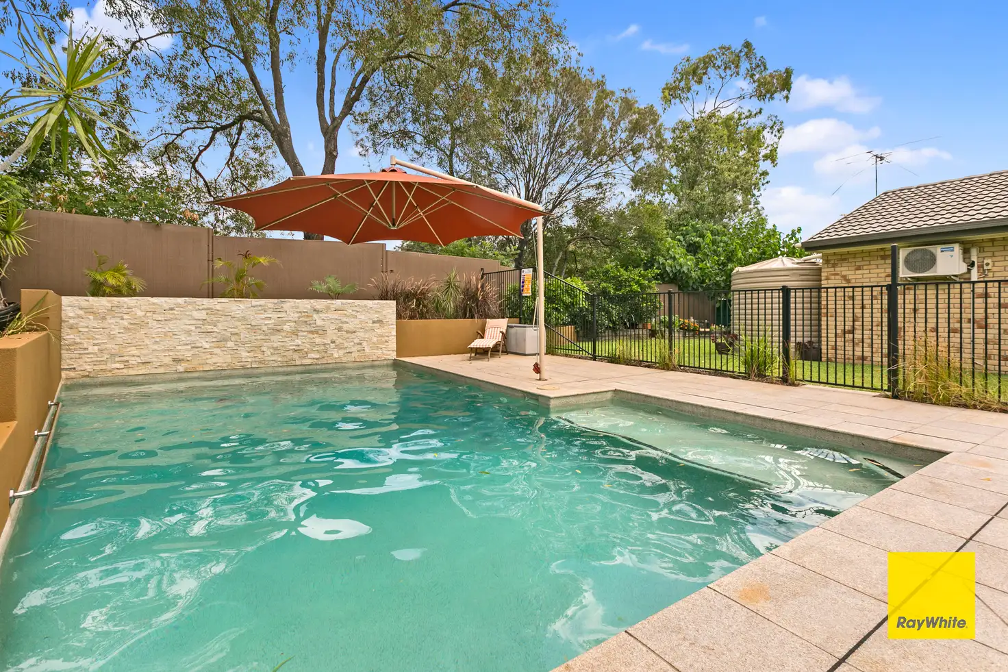 Main view of Homely house listing, 14 Kinrade Place, Carindale QLD 4152