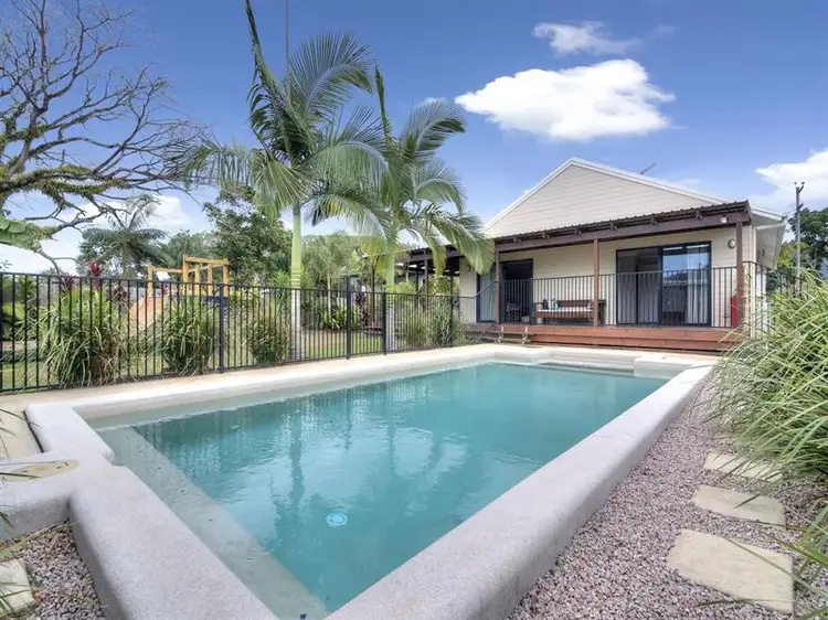 15 Mossman Street, Mossman QLD 4873