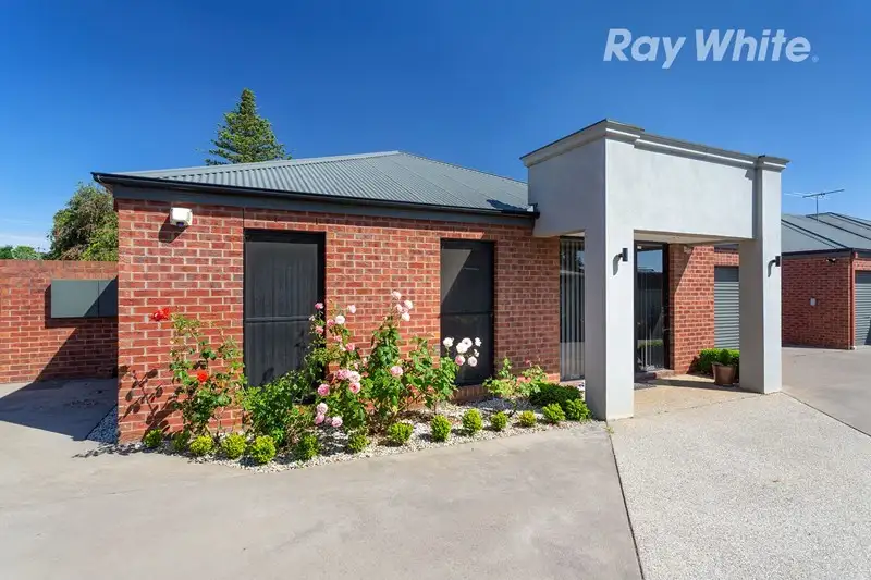 Main view of Homely house listing, 1/32 Bow Street, Corowa NSW 2646
