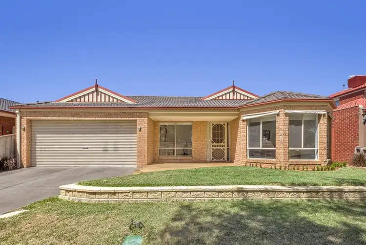 4 Yellowbox Avenue, South Morang VIC 3752