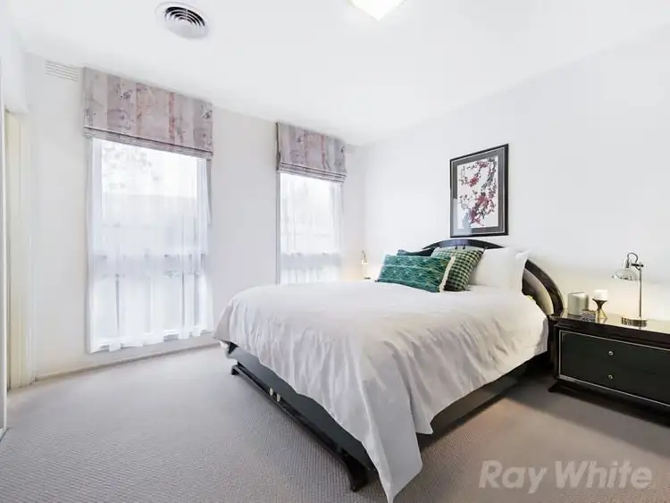 Seventh view of Homely house listing, 5 Nigretta Court, Mount Waverley VIC 3149