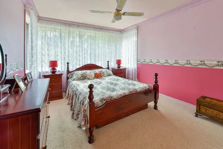 Sixth view of Homely house listing, 1 Macleay Street, Bradbury NSW 2560