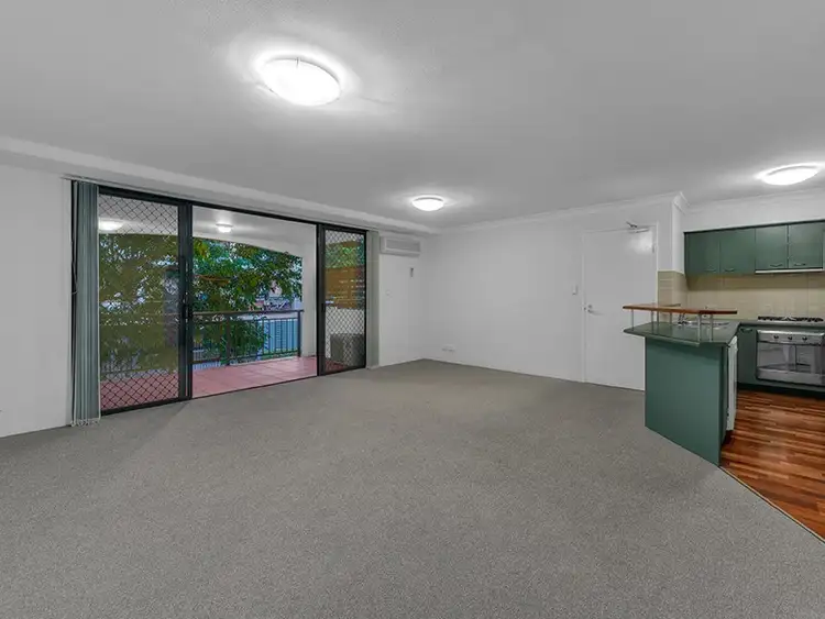Third view of Homely apartment listing, 4/71 Birley Street, Spring Hill QLD 4000