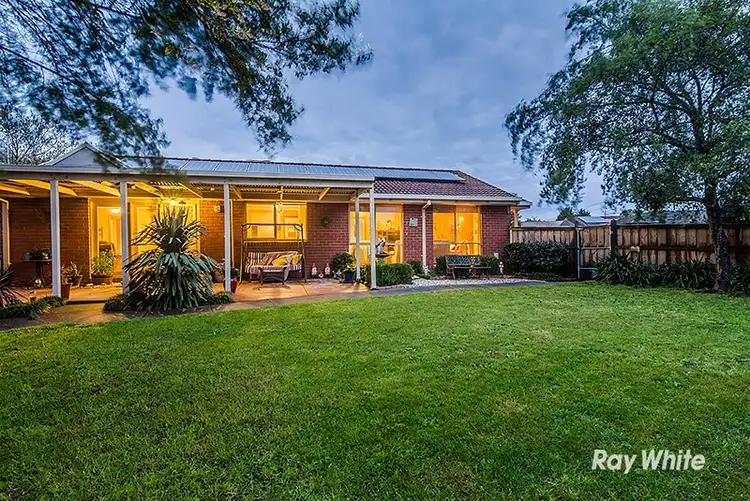 16 Tamworth Court, Cranbourne VIC 3977