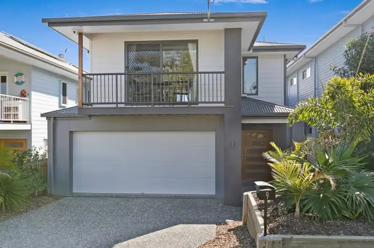 9 Berringar Street, Wynnum QLD 4178
