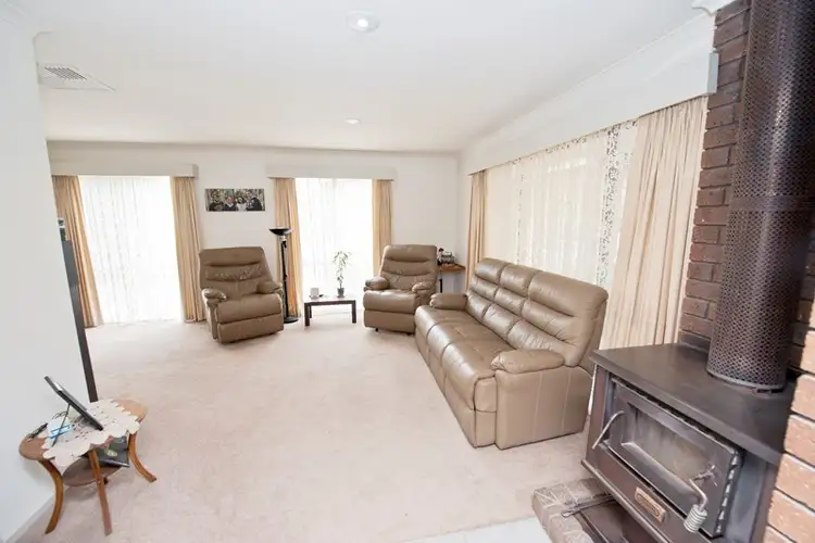 Fifth view of Homely house listing, 2 Donnington Street, Swan Hill VIC 3585