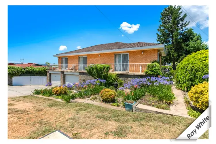 1 Breden Place, Queanbeyan NSW 2620
