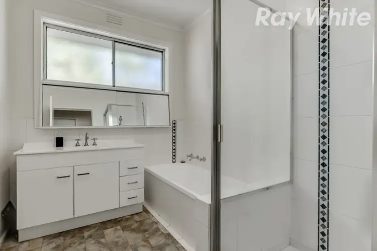 Seventh view of Homely house listing, 8 Fenwick Court, Bundoora VIC 3083