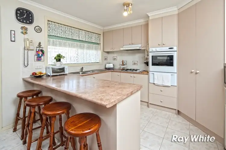 Fifth view of Homely house listing, 5 Romsey Place, Langwarrin VIC 3910