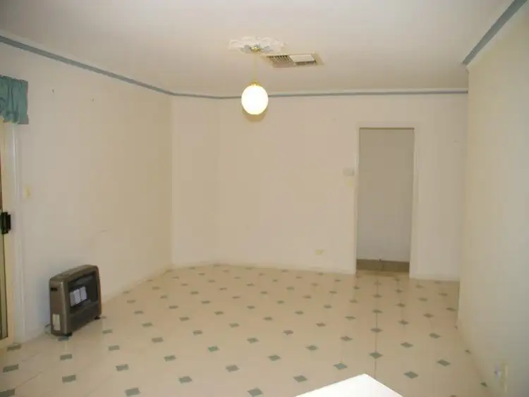 Sixth view of Homely house listing, 16 Cedar Avenue, Renmark SA 5341