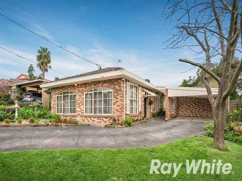 Main view of Homely house listing, 5 Explorers Court, Vermont South VIC 3133