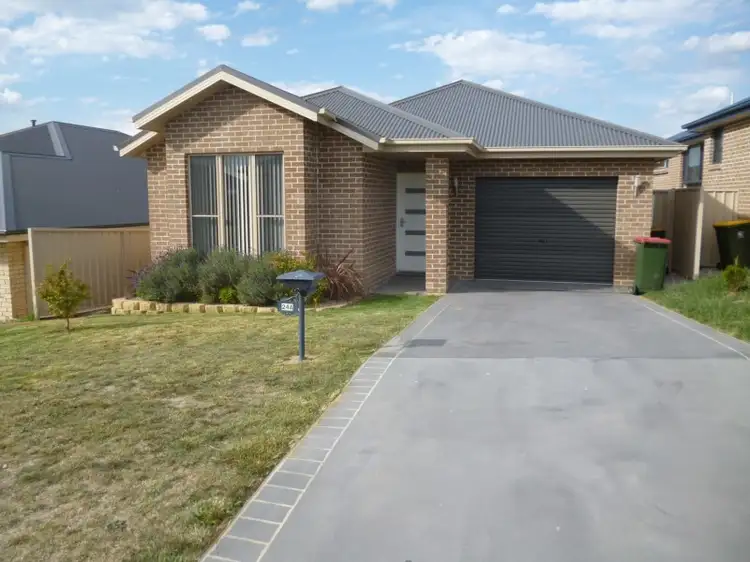 24A Botanic Way, Orange NSW 2800