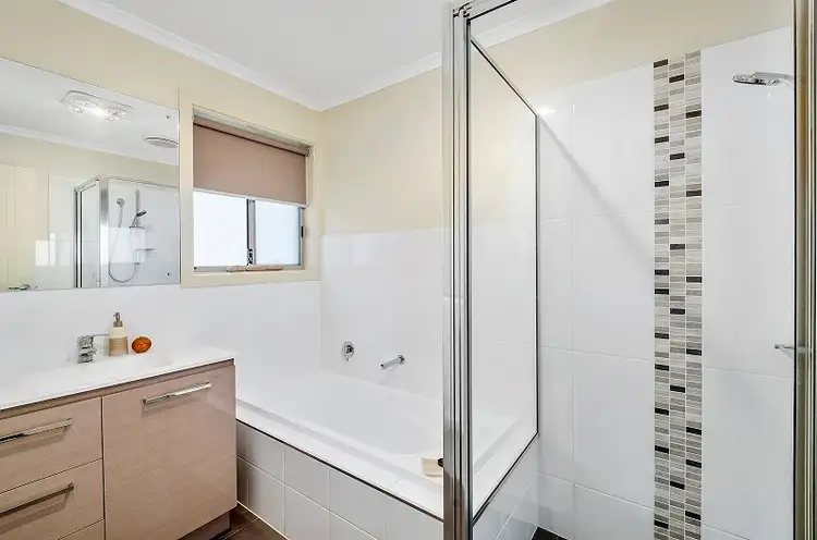Seventh view of Homely house listing, 9 Birkdale Court, Worrolong SA 5291