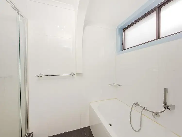 Sixth view of Homely house listing, 18 Fairfax Circuit, Albanvale VIC 3021