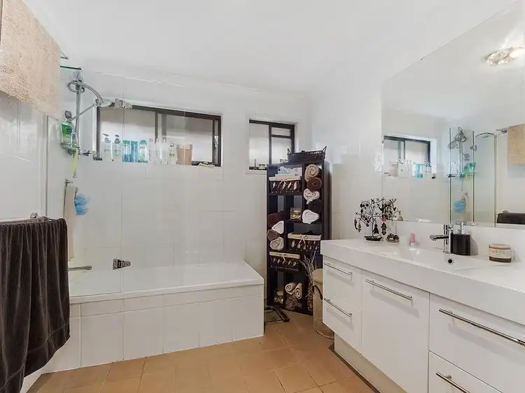 Seventh view of Homely house listing, 4 Wilga Grove, Ashmore QLD 4214
