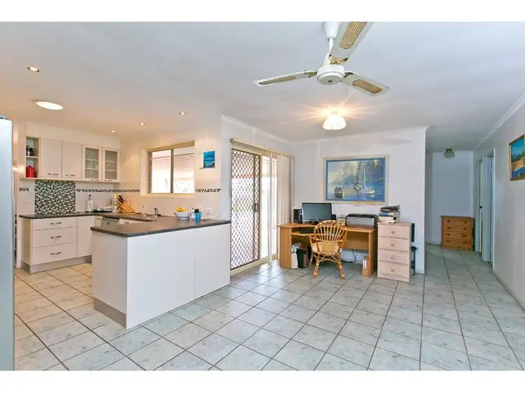 Fifth view of Homely house listing, 2 Leeds Court, Alexandra Hills QLD 4161