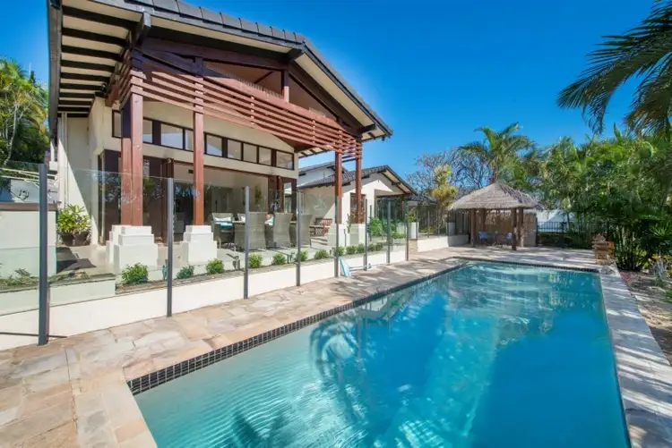 25 Boomerang Crescent, Sorrento QLD 4217