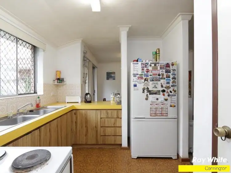 Sixth view of Homely villa listing, 27 Dealy Close, Cannington WA 6107