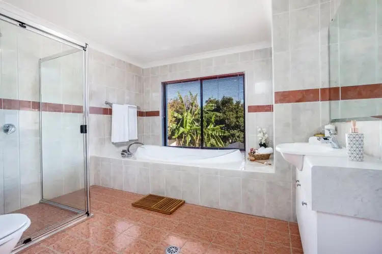 Seventh view of Homely house listing, 18 Eucumbene Avenue, Flinders NSW 2529