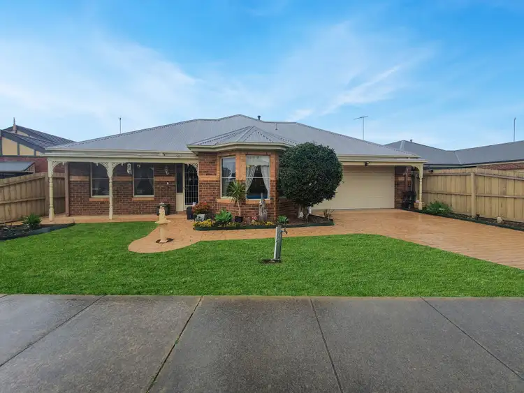 11 Pickerall Avenue, Grovedale VIC 3216