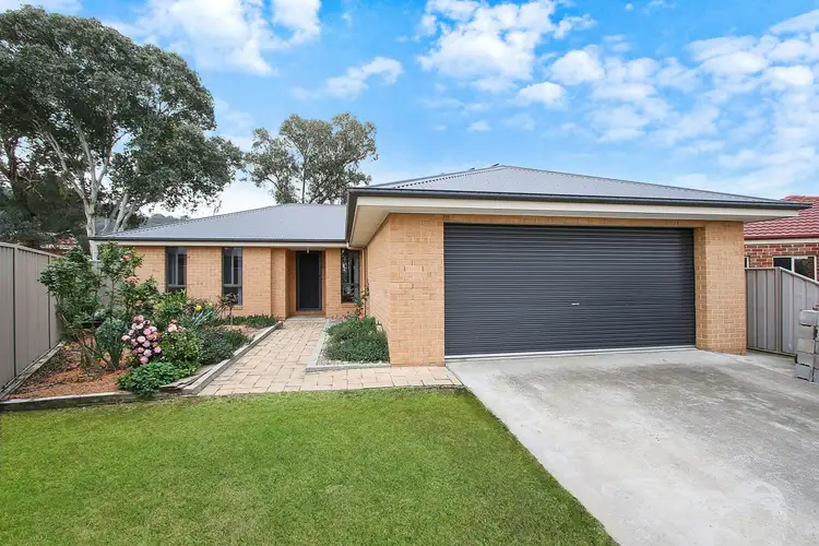 39 Chafia Place