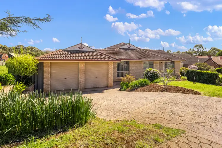 9 Gully Drive, Gulfview Heights SA 5096