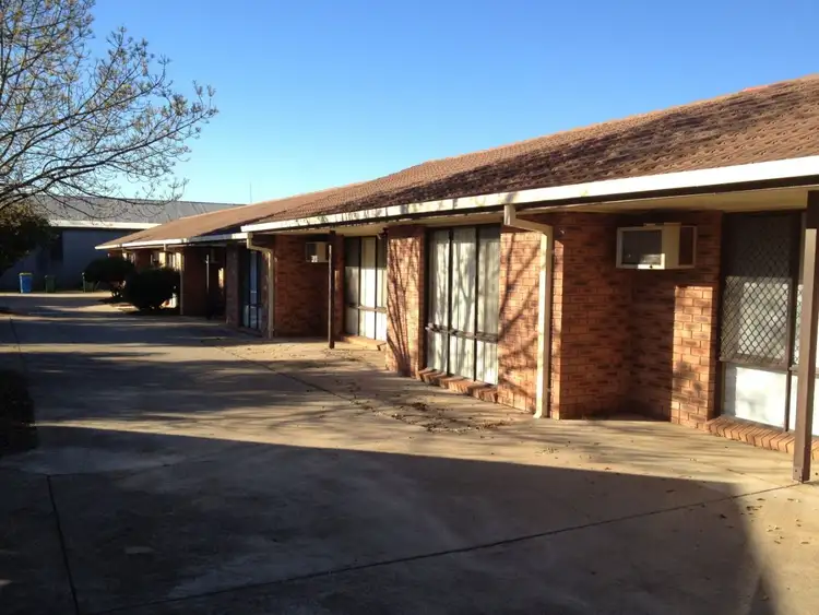 16 Bulolo Street