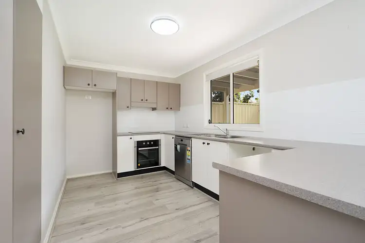 Sixth view of Homely unit listing, 2/19a Gillies Street, Rutherford NSW 2320