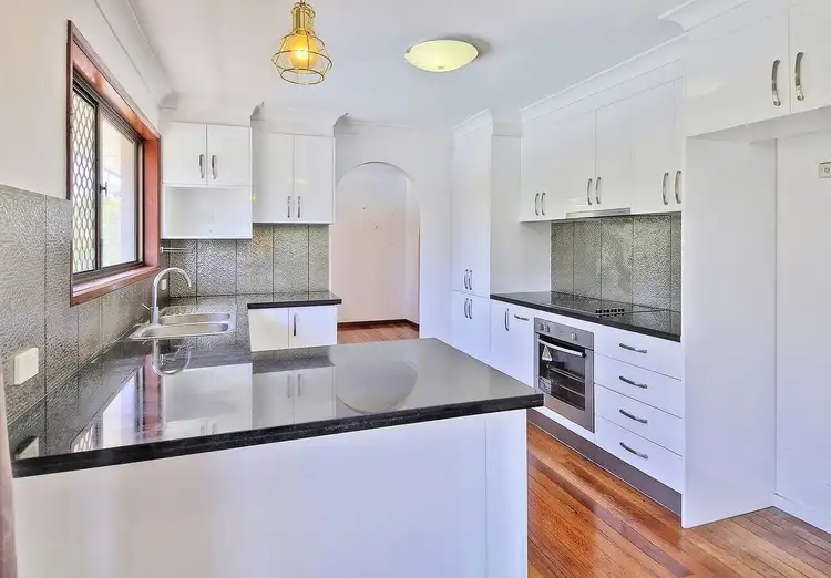 Fourth view of Homely house listing, 33 Freesia Street, Macgregor QLD 4109