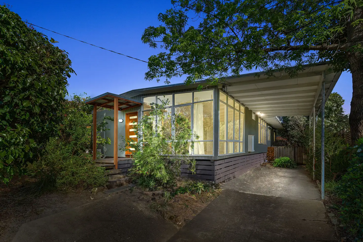 Main view of Homely house listing, 33 Wynden Drive, Frankston VIC 3199