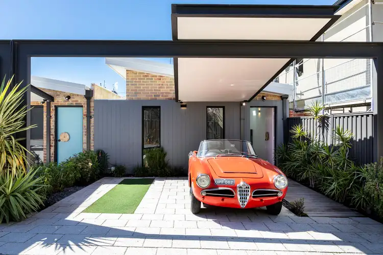 6 Finial Lane, Leederville WA 6007