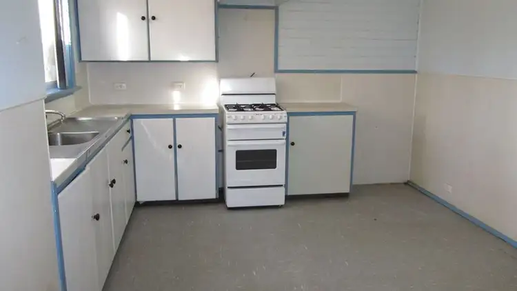 Sixth view of Homely semi-detached listing, 98A&B Kenny Crescent, Rangeway WA 6530