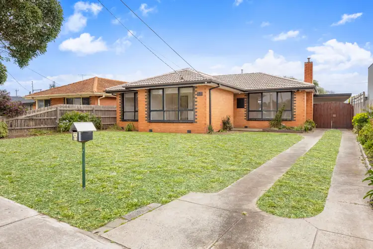 11 Hayman Avenue, Seaford VIC 3198