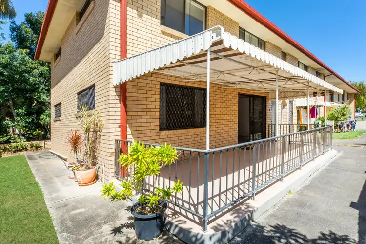Sixth view of Homely unit listing, 2/211 Scarborough Street, Southport QLD 4215