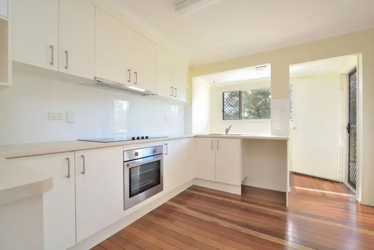 Third view of Homely house listing, 5 Bunker Court, Clinton QLD 4680