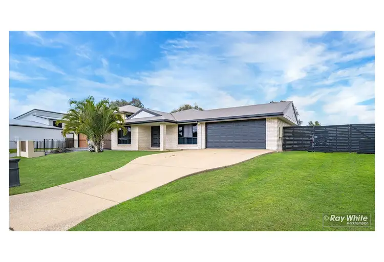 8 Sandy's Place, Kawana QLD 4701