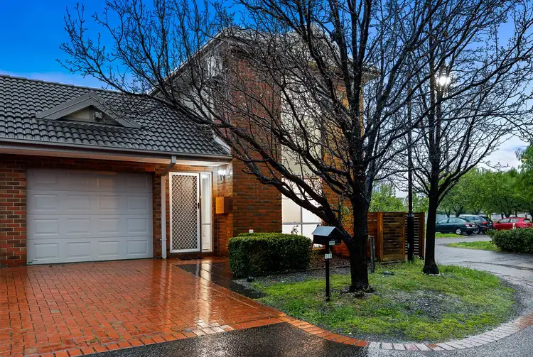 1/3 McKelvie Court, Glen Waverley VIC 3150