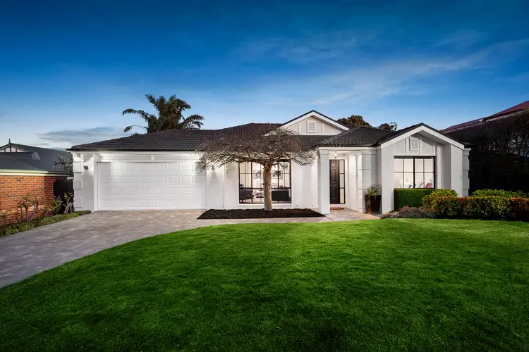 25 Pendelton Place, Lysterfield VIC 3156