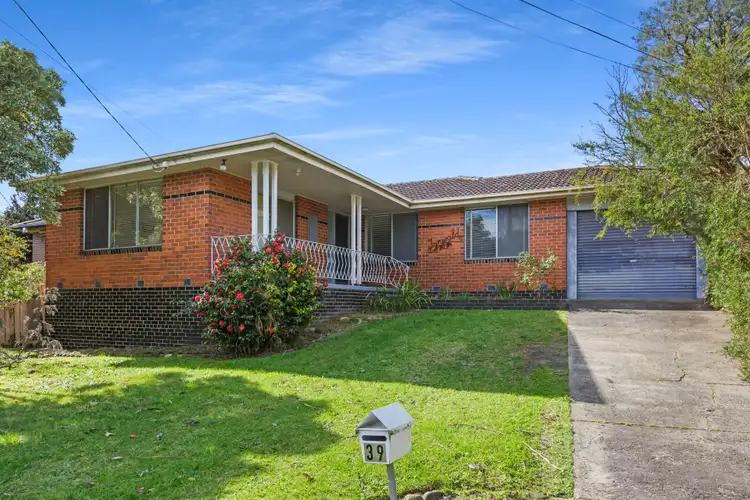 39 Karingal Drive, Frankston VIC 3199
