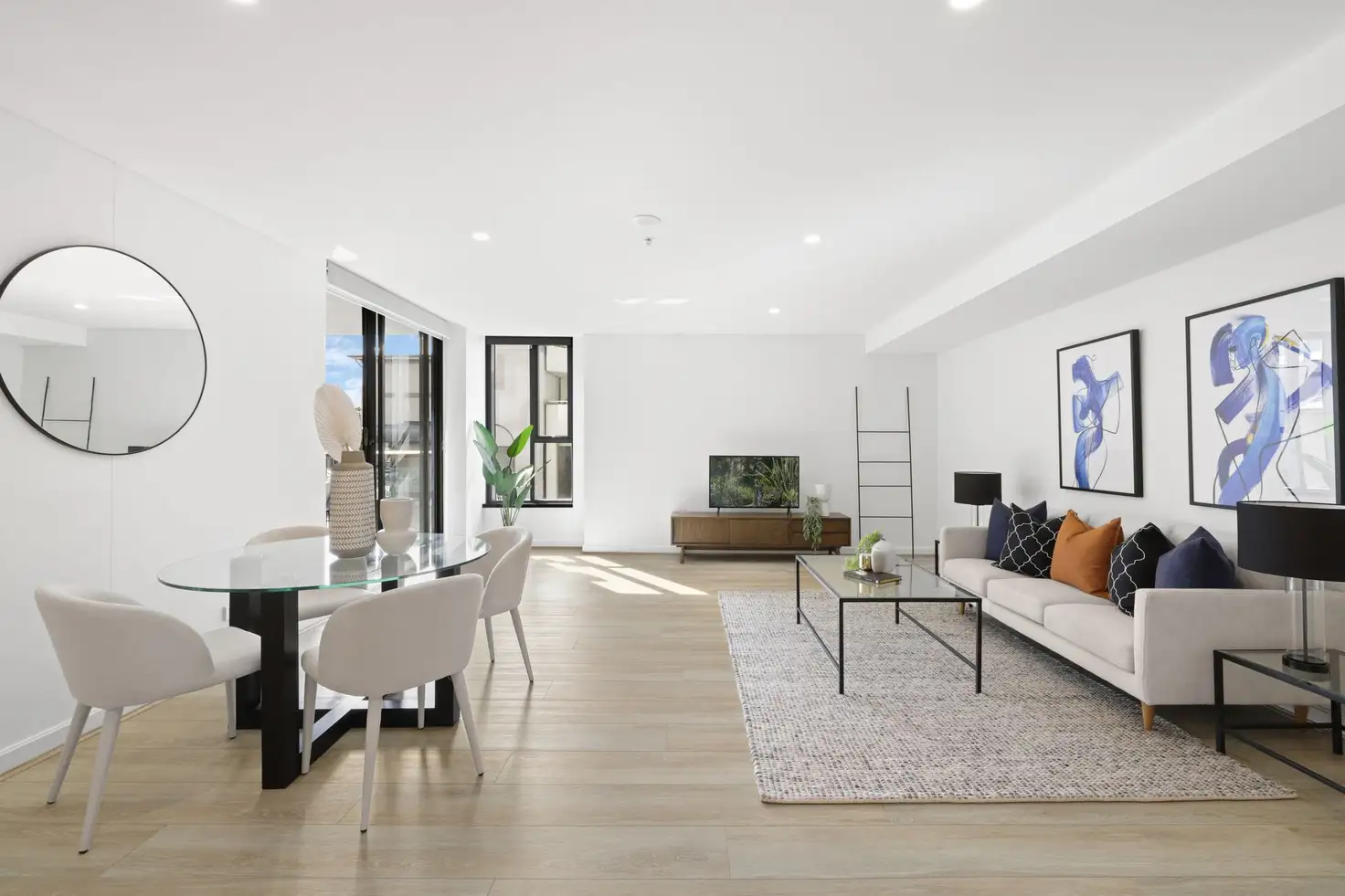 Main view of Homely unit listing, 404/2 Dind Street, Milsons Point NSW 2061