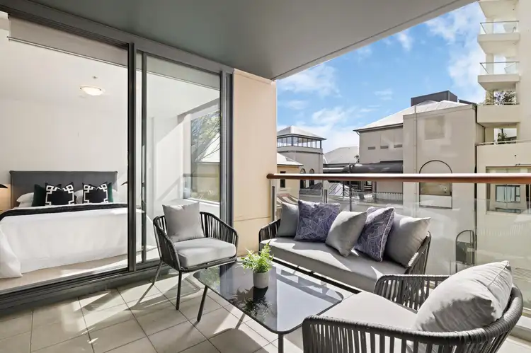 Second view of Homely unit listing, 404/2 Dind Street, Milsons Point NSW 2061