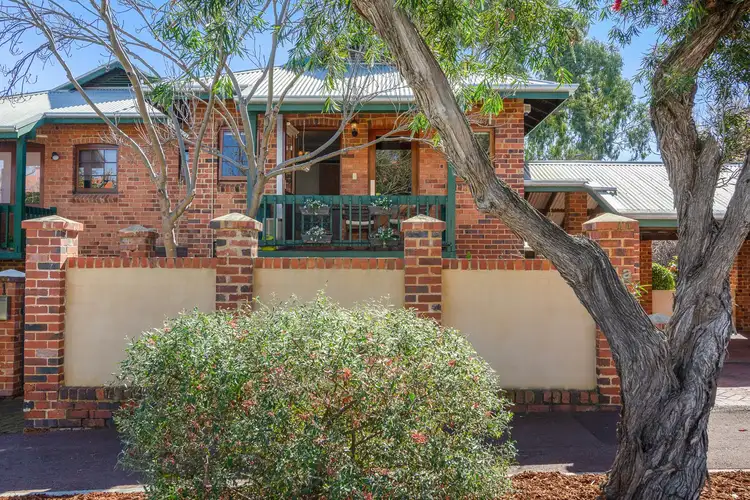 1A Wolsely Road, East Fremantle WA 6158